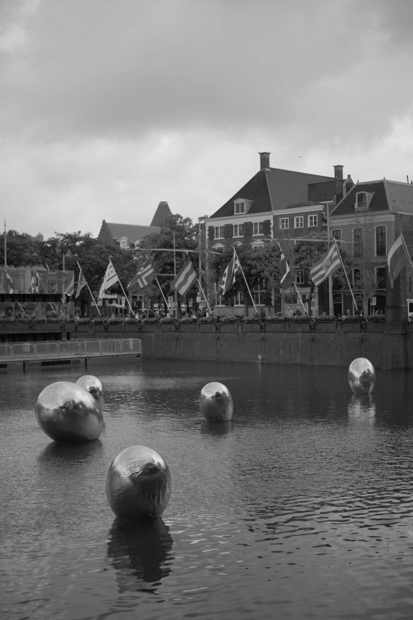 2026-06-14 - xt35 - bw - NL - Den Haag - Blow-up Jubilee - Eiren by Marcel Wanders