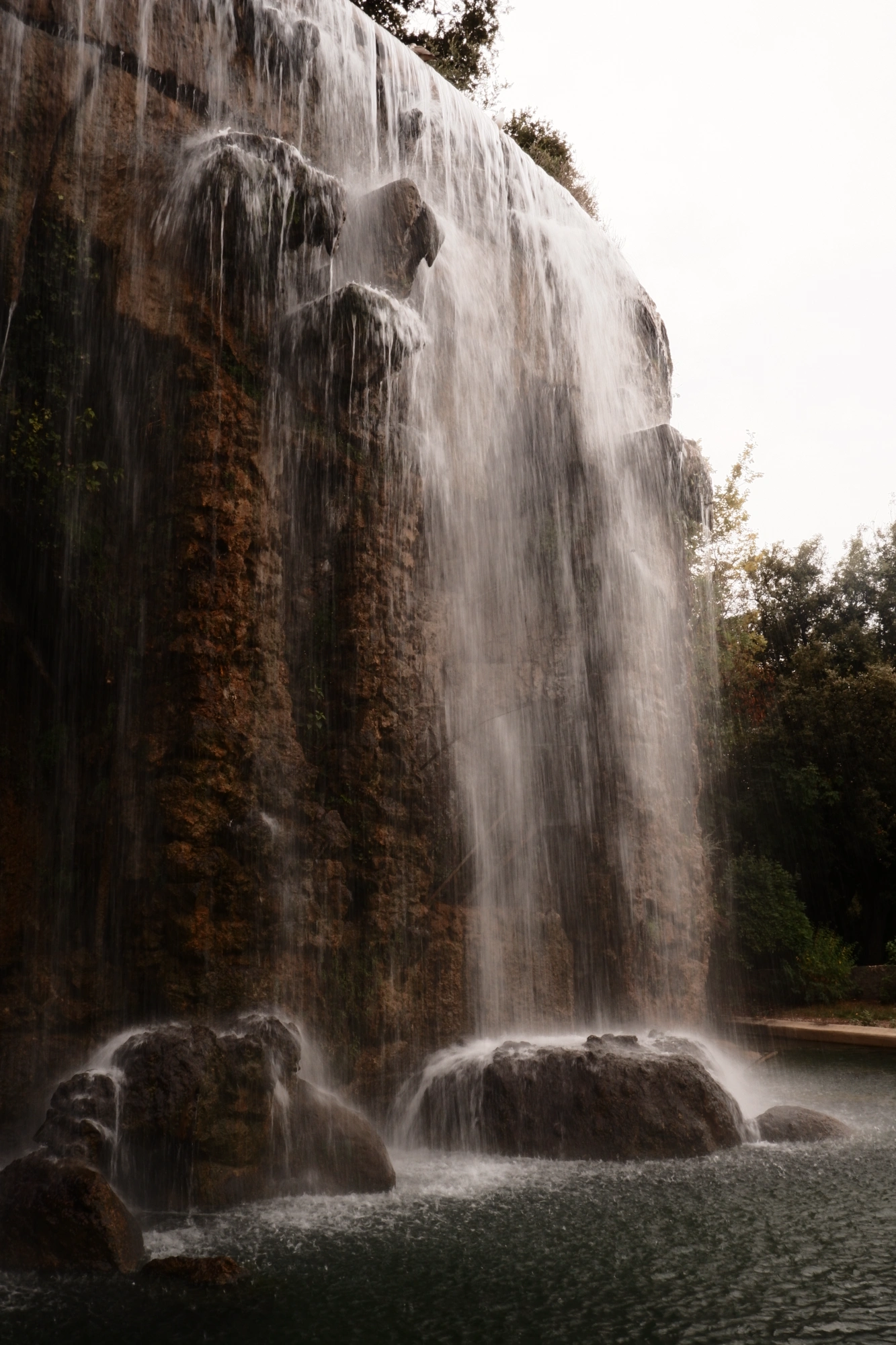 2025-09-09 - xt15-45 - color - FR - Nice - Waterfall