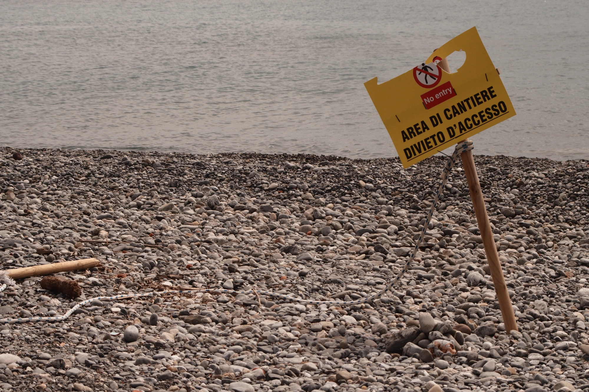 2025-09-08 - xt70-300 - color - IT - Ventimiglia - No entry sign on beach