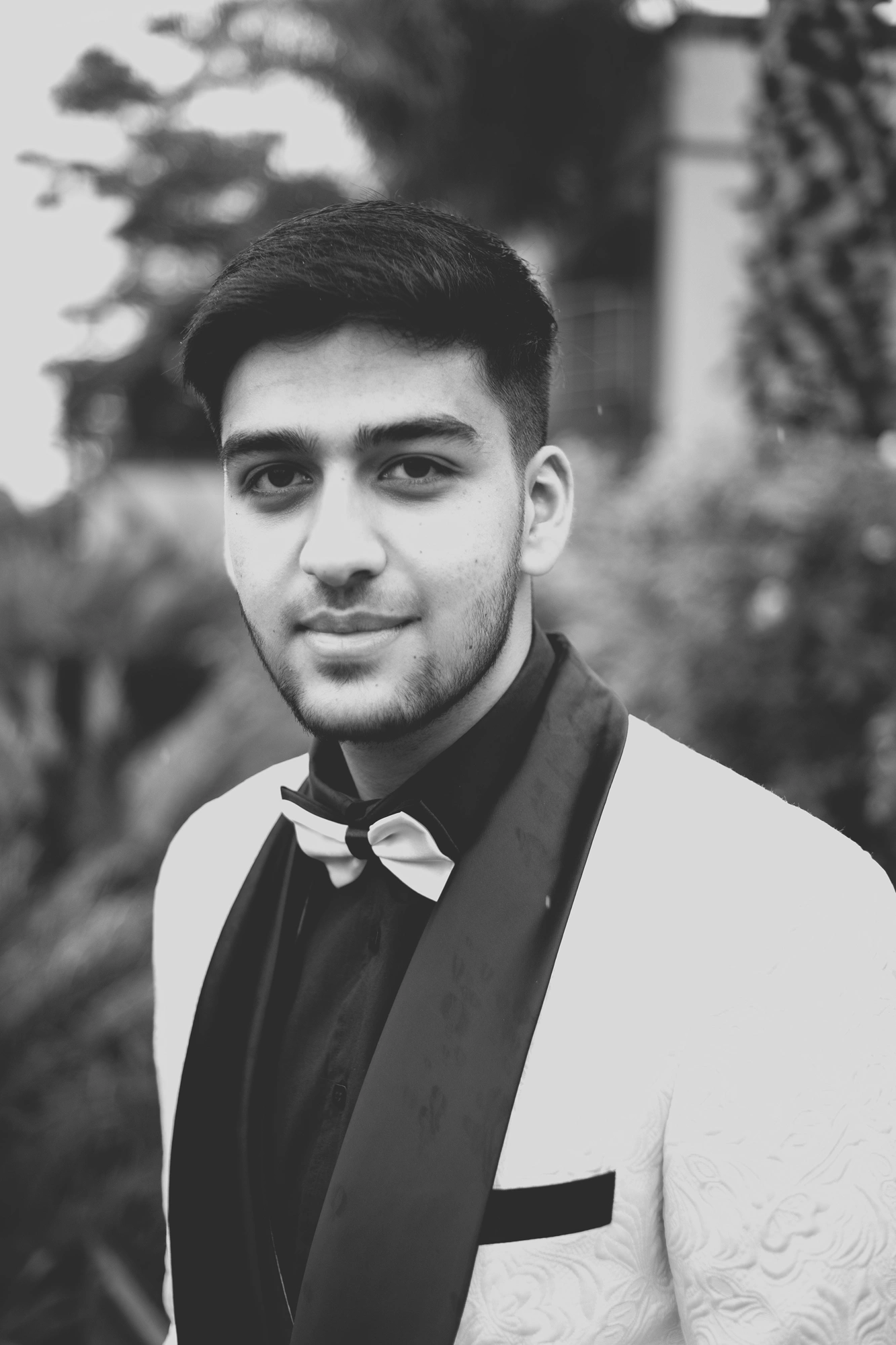 2021-12-05 - xt35 - bw - ZA - Lenasia - MD Portrait 2