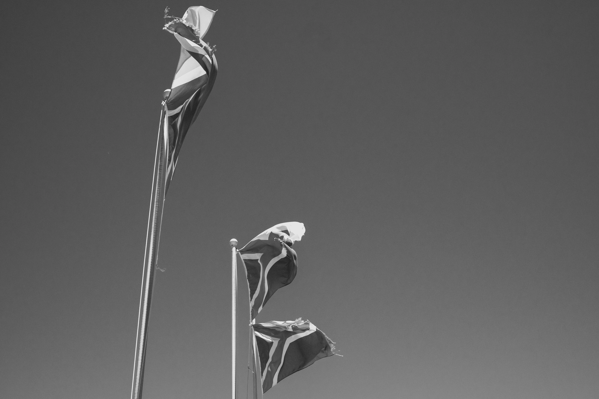 2022-02-13 - Cape Town - South African flag blows in the wind.j