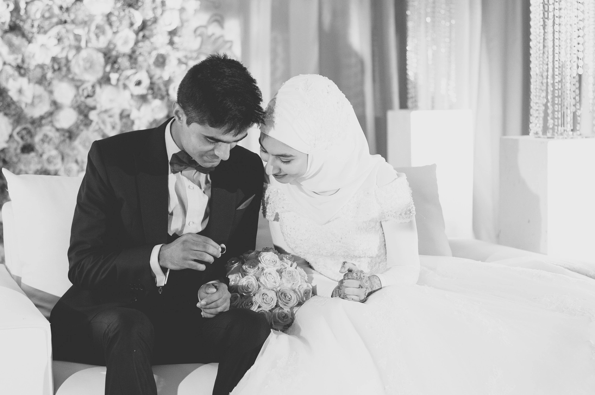 2019-12-01 - Bride and Groom, Faheema and Ebraheem, on stage.j